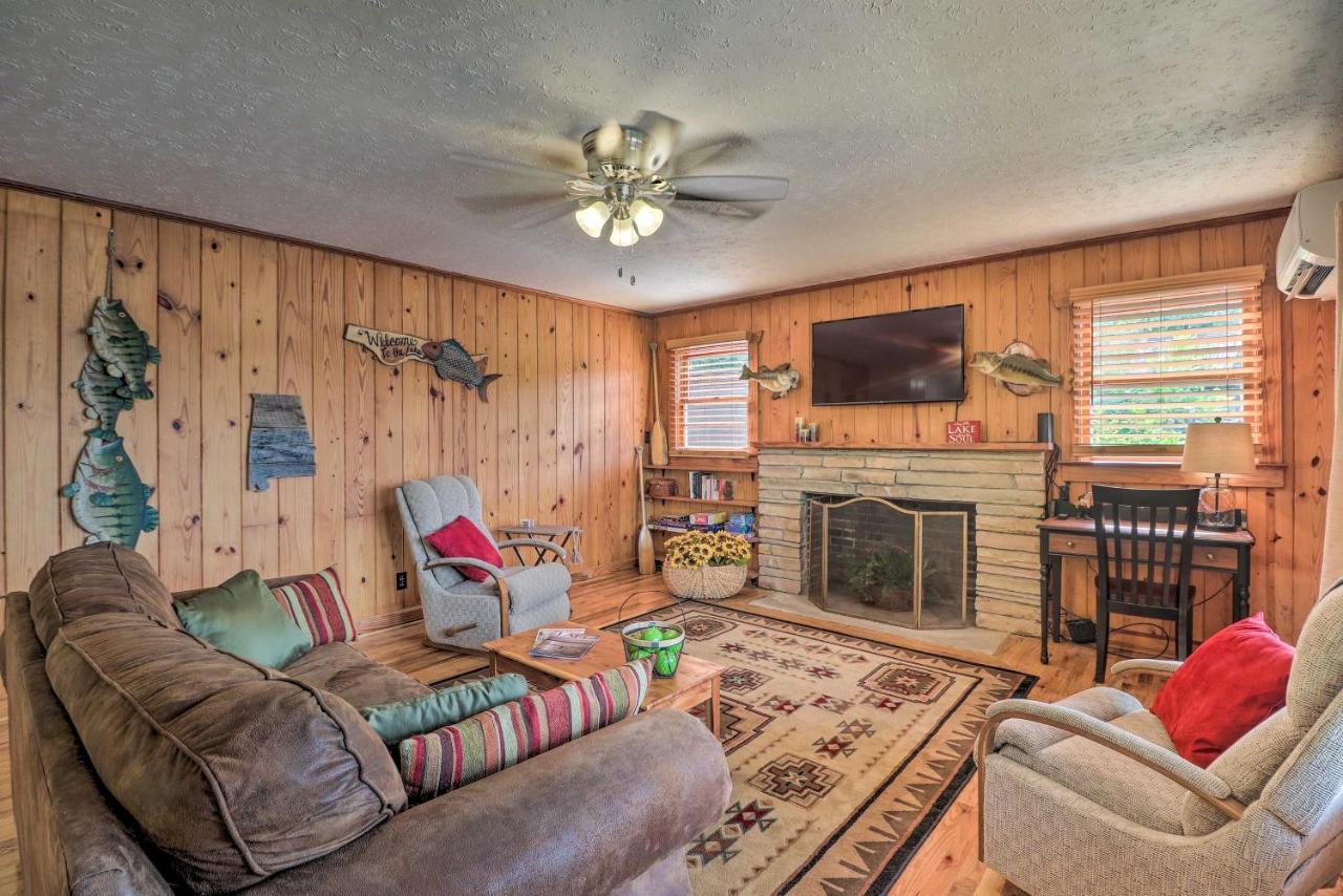 Waterfront Lake Martin Home With Grill And Beach! Eclectic المظهر الخارجي الصورة