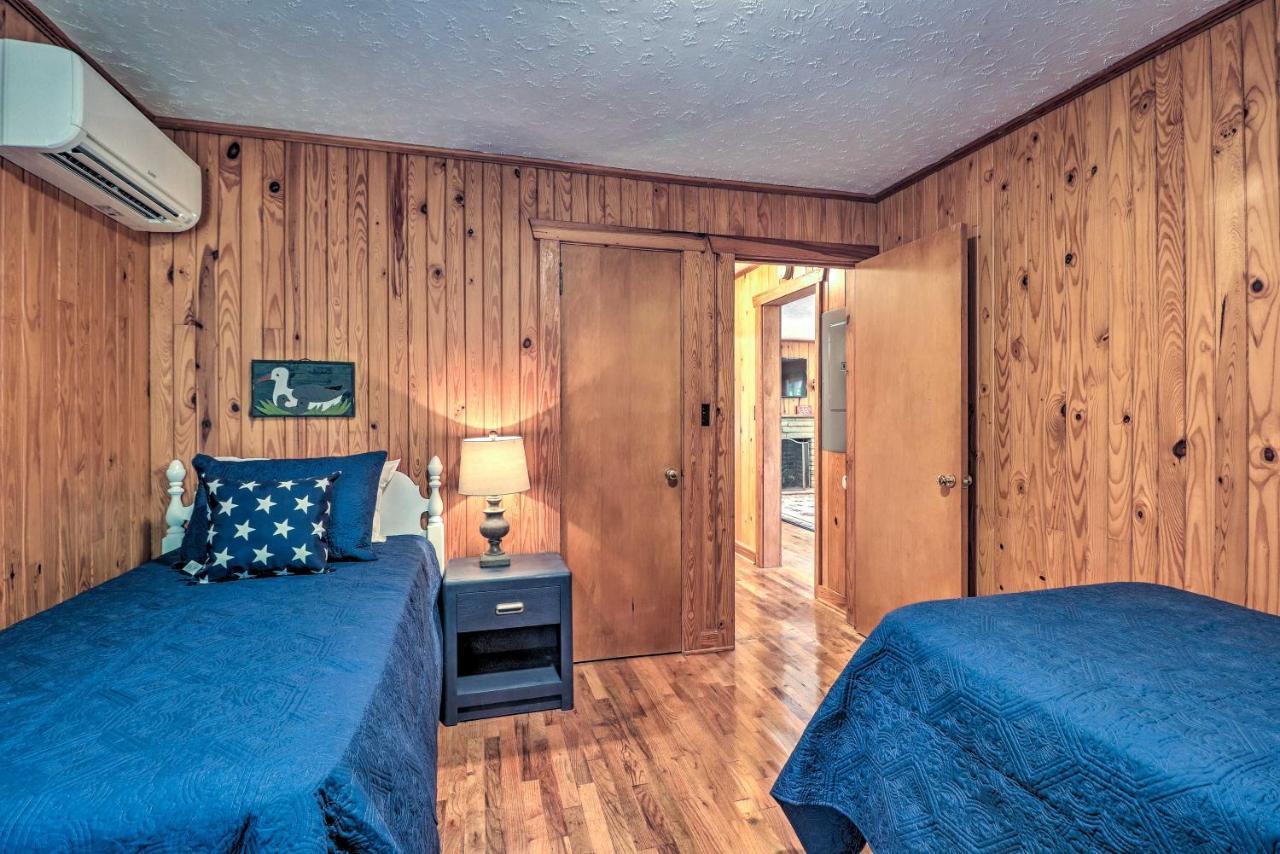 Waterfront Lake Martin Home With Grill And Beach! Eclectic المظهر الخارجي الصورة