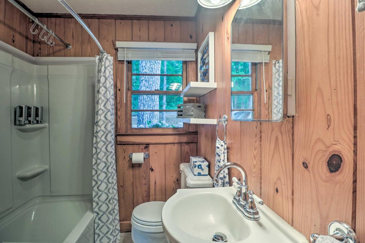 Waterfront Lake Martin Home With Grill And Beach! Eclectic المظهر الخارجي الصورة